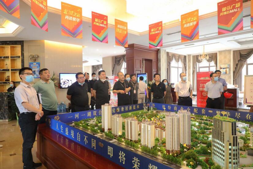 尊龍凱時(shí)集團(tuán)領(lǐng)導(dǎo)赴尊龍凱時(shí)錦弘督導(dǎo)督察工作