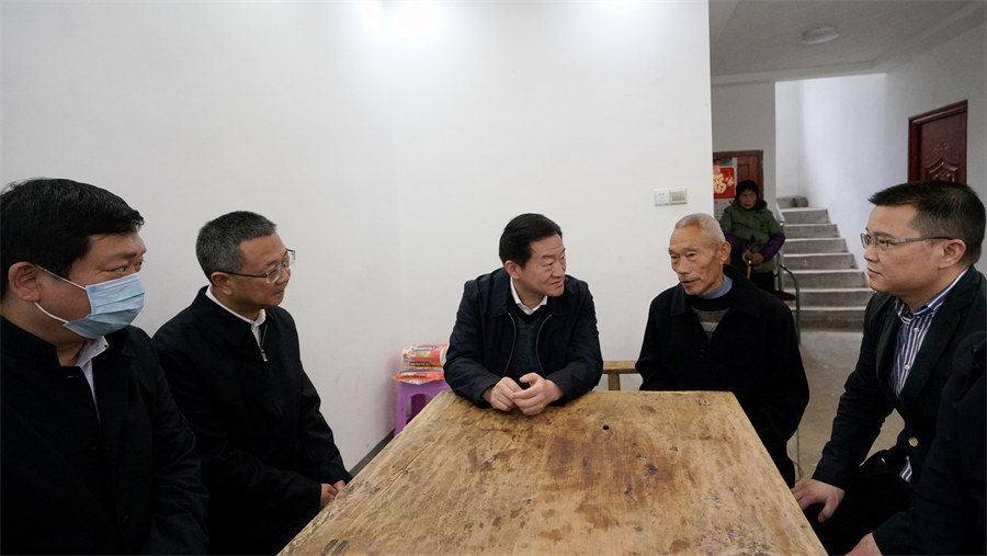 慰問脫貧戶4 慰問脫貧戶4