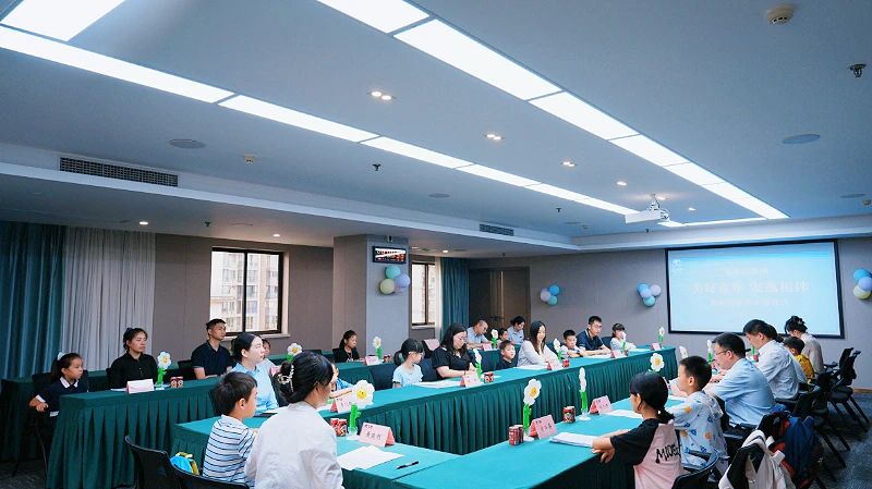 四川省尊龍凱時集團“美好童年·安逸相伴”暑期成長營暖心開班！